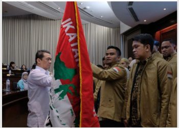 Wamendes PDT Lantik IKA BEM Nusantara, Alumni Aktivis Mahasiswa Siap Ambil Peran Strategis Menuju Indonesia Emas 2045