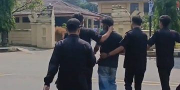 Pamdal Kantor Wali Kota Cilegon Gagalkan Dugaan Pencurian Kabel, Satu Orang Ditangkap