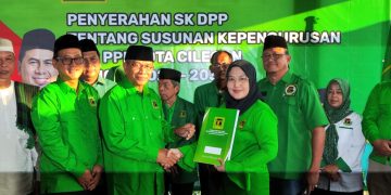 DPW PPP Banten Serahkan SK ke Tohir, Kepengurusan Baru PPP Cilegon Mulai Bekerja